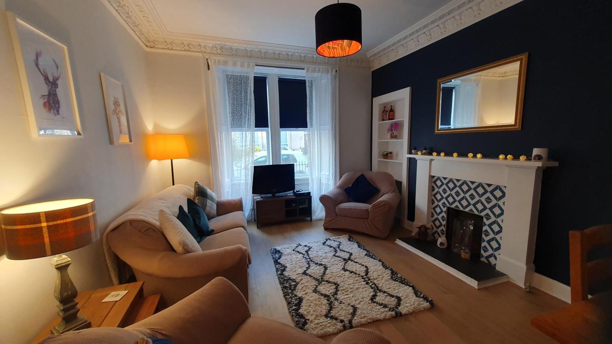Beautiful Ground Floor Flat Near Haymarket 에든버러 외부 사진