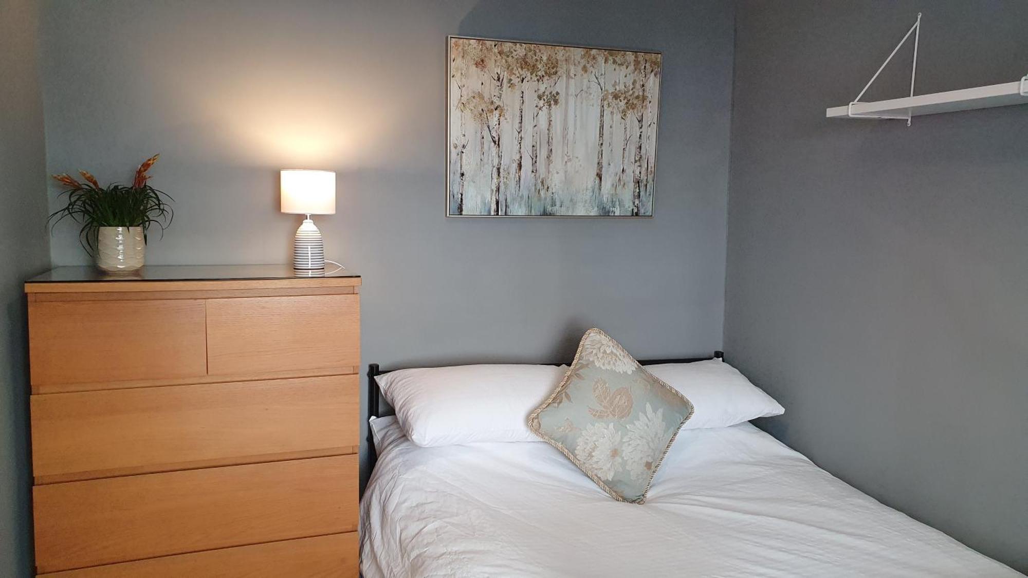 Beautiful Ground Floor Flat Near Haymarket 에든버러 외부 사진